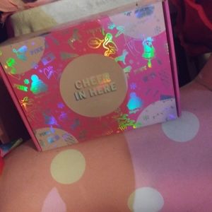 victoria secrets cheer in here gift set